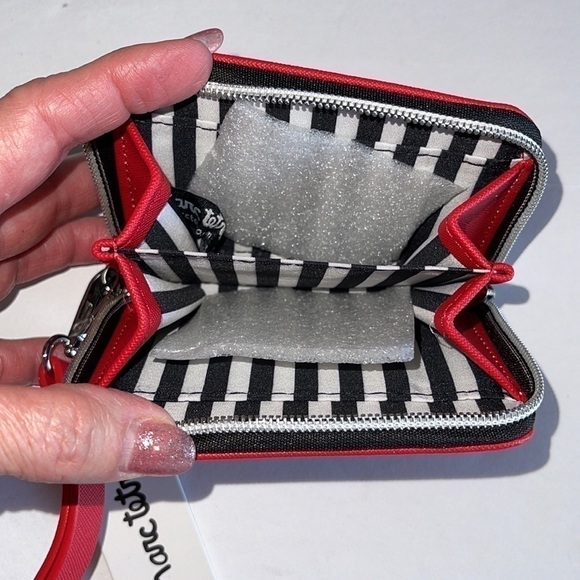 NWT Marc Tetro Red Boston Terrier Small Wristlet Wallet - Picture 3 of 5